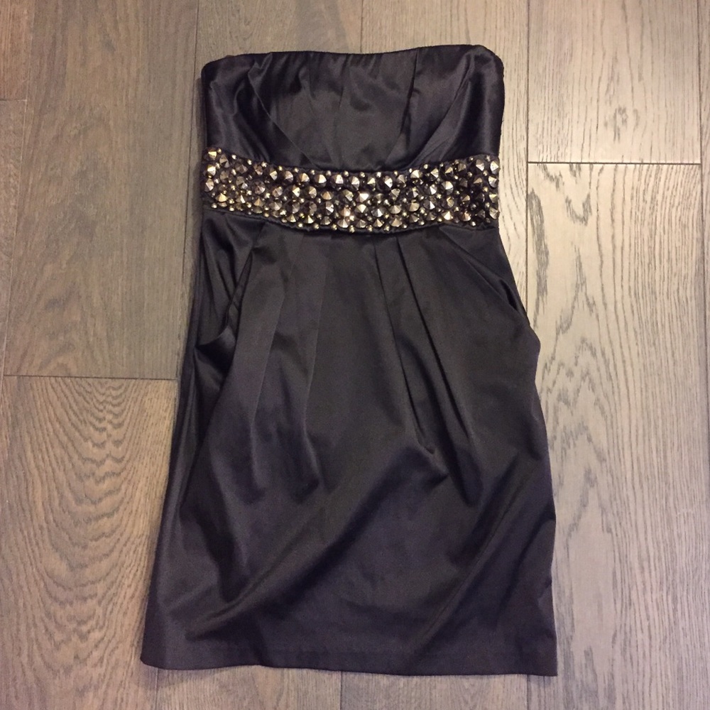 Little black dress with studs size 5